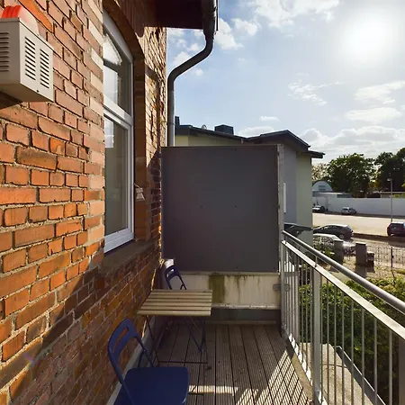 Apartment Modernes Mit Balkon We02 *
